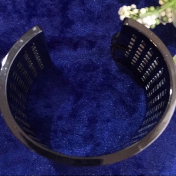 Vince Camuto Statement Cuff